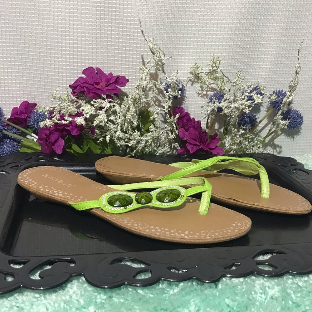 Bamboo lime green flip flop